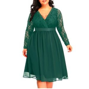 Pinup Fashion.Elegant Green Lace Dress